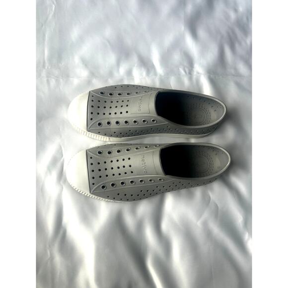 Native Jefferson Water Shoes Big Boys/Girls J5 - Picture 3 of 9
